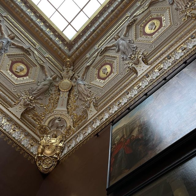 Louvre Museum, 📍Paris