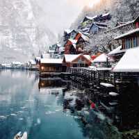 magical winter moments in Hallstatt