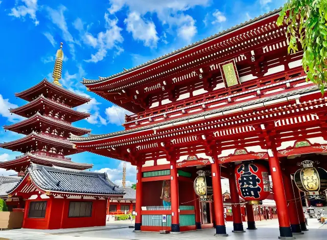 Check in at Tokyo's oldest temple | Senso-ji