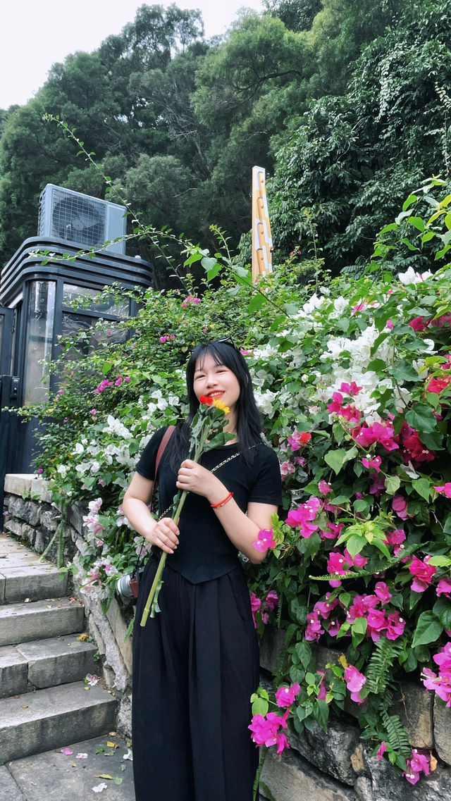 清明節出遊的人潮真是多得驚人！