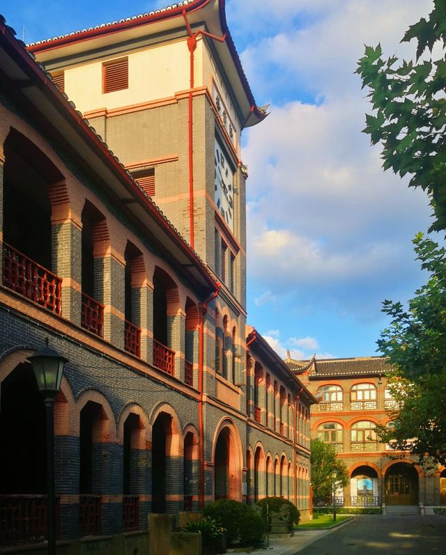 華東政法大學長寧校區