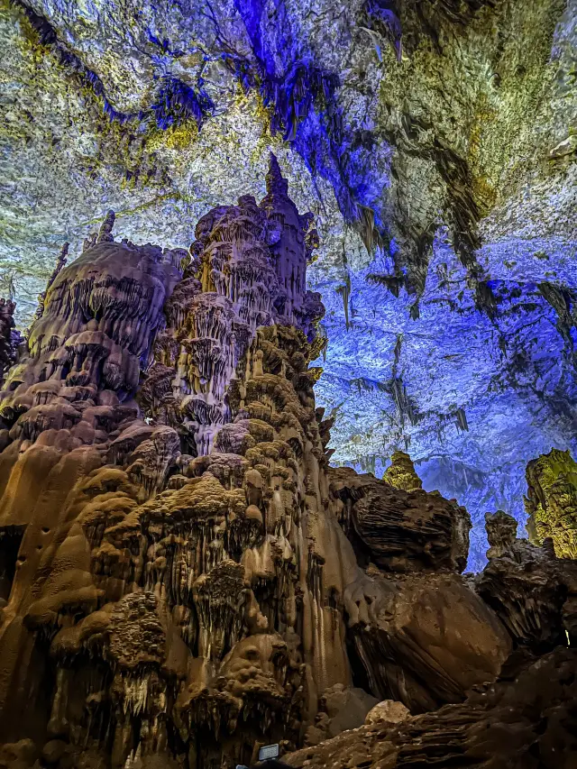 No deception, this is a must-see for the most beautiful cave in one's lifetime!