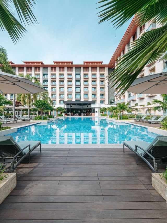 🌟 Singapore Sojourn: Sentosa's Hotel Ora Bliss! 🌴✨