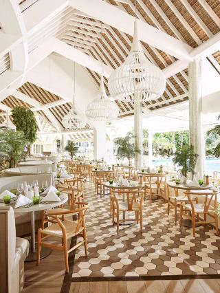 🌴 Mauritius Marvel: Lux* Grand Gaube's Top Features 🏖️