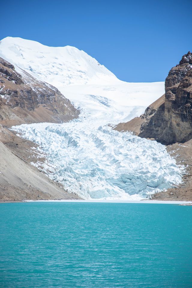 自駕新藏線上的風景 雪山冰川湖泊。