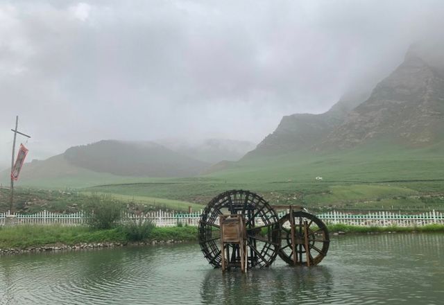 祁連山冰溝河景區。