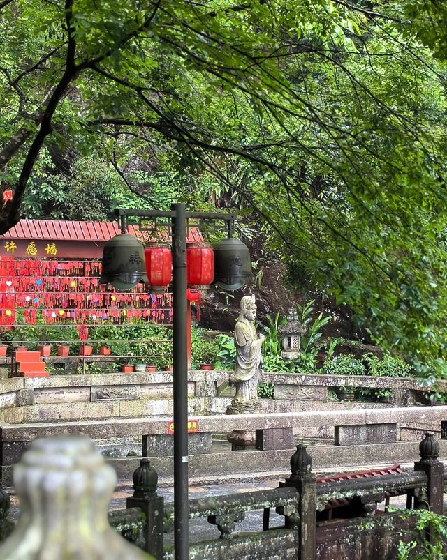 許願、燒香拜佛好去處——安溪清水岩。