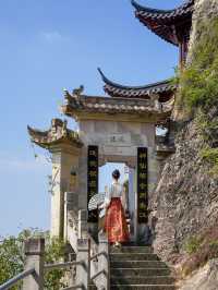 江南懸空寺打卡慶餘年同款。