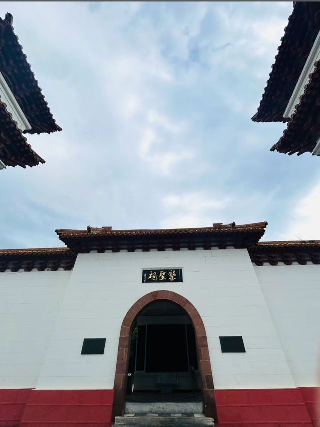 【醫聖之光，閃耀千古——南陽醫聖祠】。