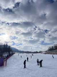 長春廟香山雪場，不愧奧地利小廟的稱號。