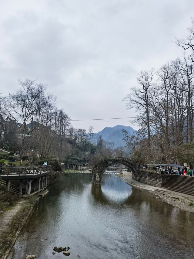 彭州旅遊攻略，爬山、賞花、逛古鎮，一站式安排！