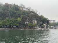暴雨中的桂林象鼻山 兩江四湖