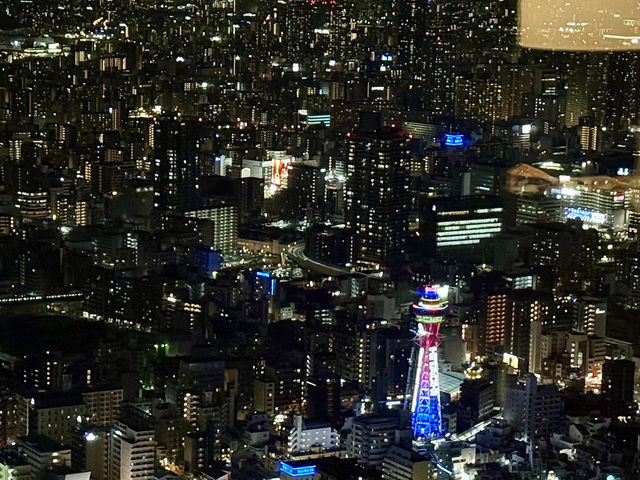 🇯🇵大阪萬豪54樓絕景！躺在床上看百萬夜景的天花板體驗✨ 