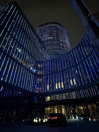The newly opened hotel in Hangzhou has amazed me again—it's simply a work of art!