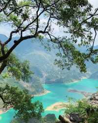 張馨予同款湖藍！浩坤湖徒步10分鐘封神