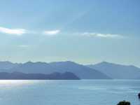 登港珠澳大橋上藍海豚島感受世紀工程