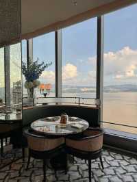 雲端之上的嶺南詩意