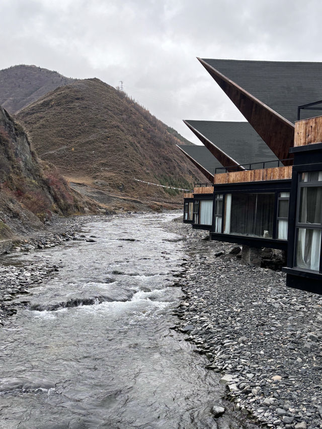 康定冬日私湯攻略這麼好看美景酒店絕了！｜Trip.com 康定
