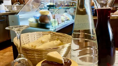費拉拉最划算的美食午餐——就在城堡旁邊! — traveler post in 費拉拉