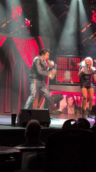The King Comes Home: A Nostalgic Elvis Experience 🎸👑