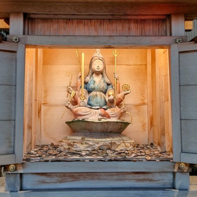 【大阪 弁天】フォトジェニックな赤い鳥居の水洗弁天宮⛩️