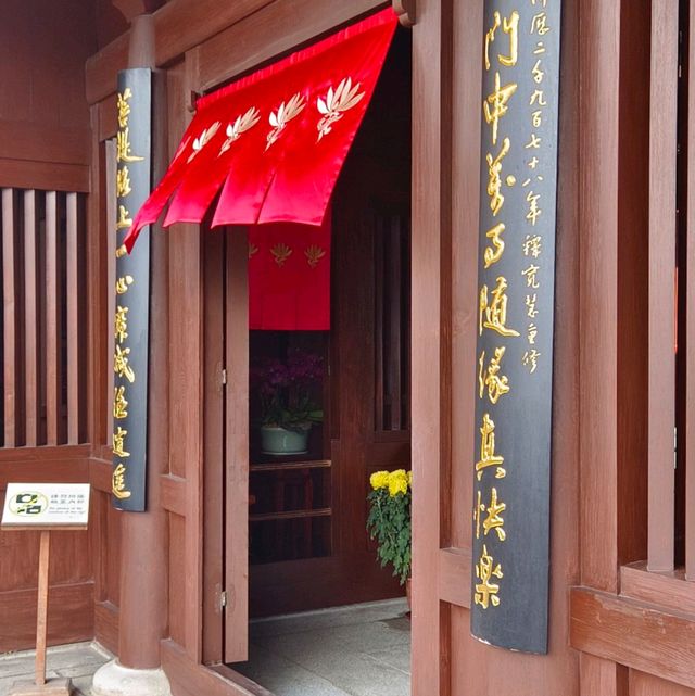 珍石展覽！大雄殿，觀音殿，藥師佛殿環立！氣象千字萬宙！
