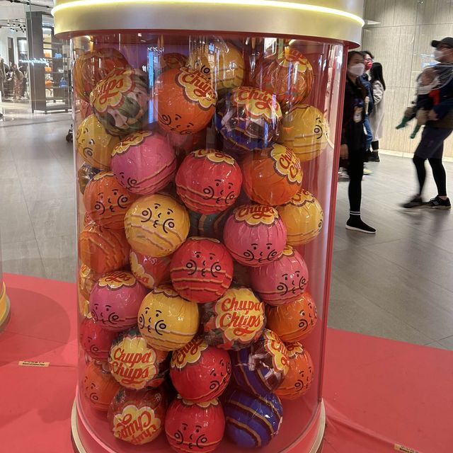 新春巨型糖果,大家都甜蜜蜜🍭🍬🍡 新春巨型糖果,大家都甜蜜蜜🍭🍬🍡