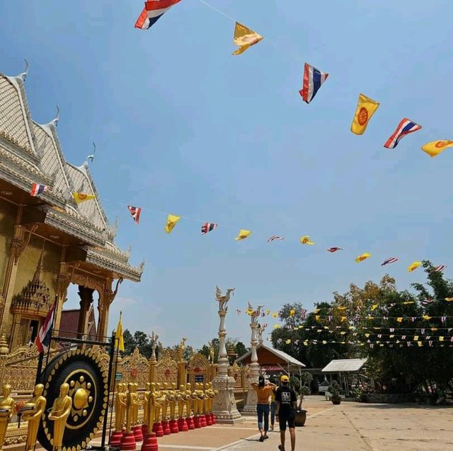 สักการะ วัดหงษ์ พระเจ้าใหญ่ บุรีรัมย์ 