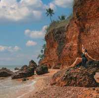หาดฝั่งแดง ทิวทัศน์ระดับโลก แห่งประจวบคีรีขันธ์