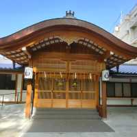 岡崎神社境内　雨社・宮繁稲荷神社