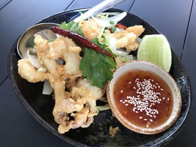 Black Ground Cafe & Dining 