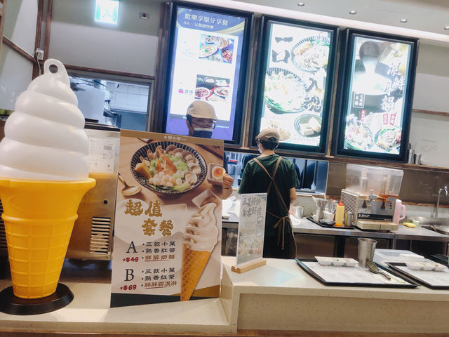 台北｜💯😋愛吃粥品的最愛📍 粥大福Plus-台北京站店