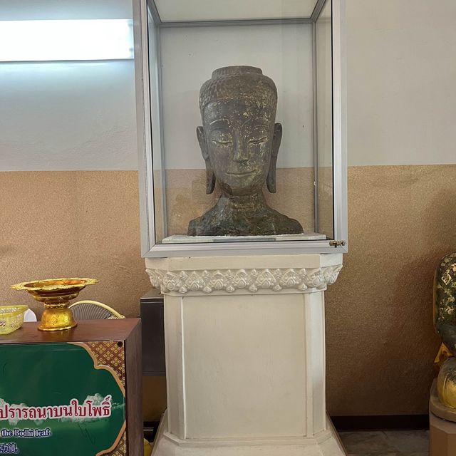 วิหารพระมงคลบพิตร