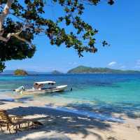 Island Hopping in Port Barton 