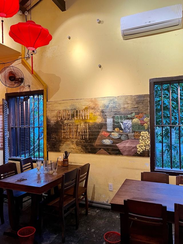 Com Linh Vietnam Restaurant
