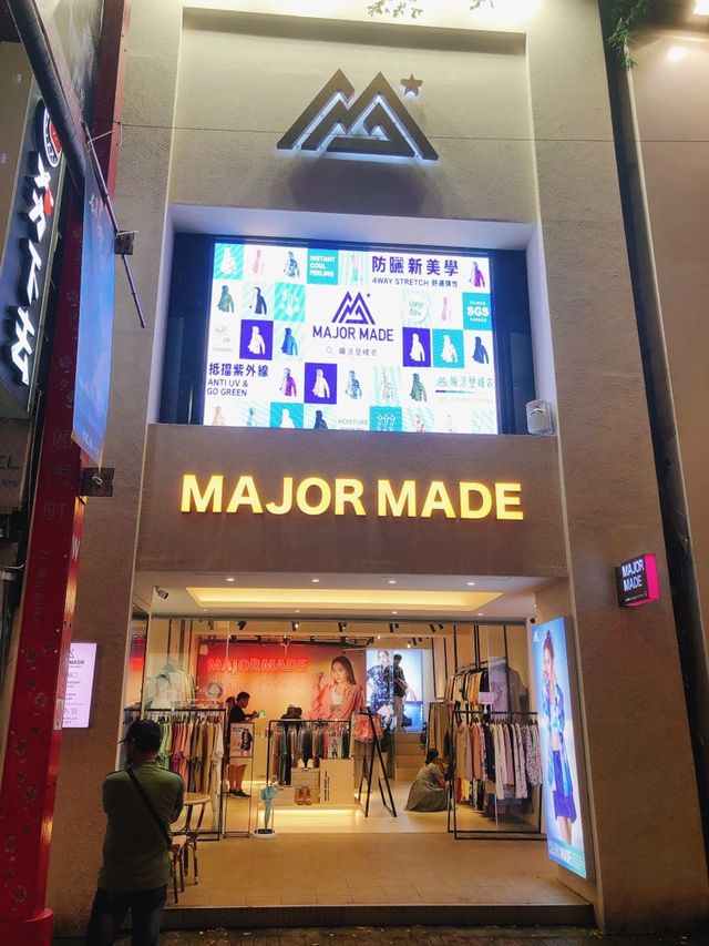 台北｜😋🧋🛍️觀光客必逛、年輕人必玩📍 Ximending Walking District 西門町徒步區