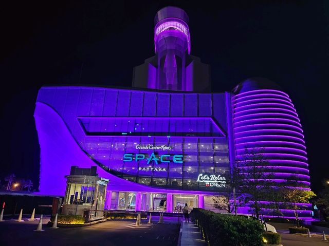 ไปตะลุยโลกอวกาศ @Grande Center Point Space Pattaya