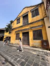 Reaching Out Hoi An - The beauty of silence
