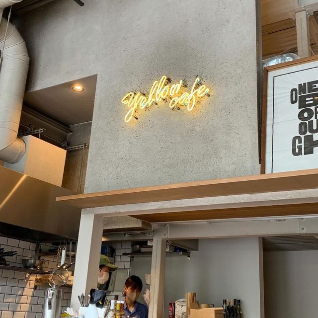 東京好有質感的咖啡店，好舒服呢！
