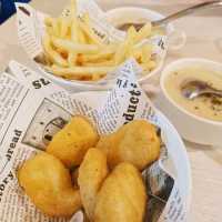 高雄林泉街美食分享~維納斯義式餐廳 烹飪料理技術高 調味適當 價格合理 好吃有特色