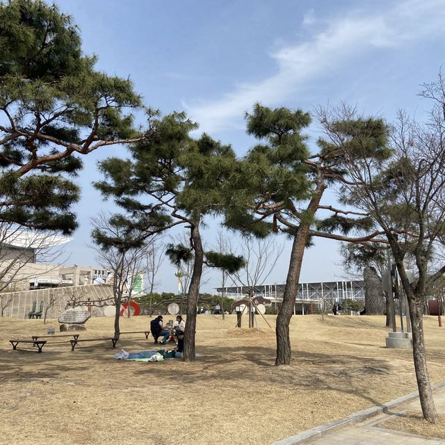 대전 피크닉 명소, 대전엑스포시민광장(남문광장) 주차장 등
