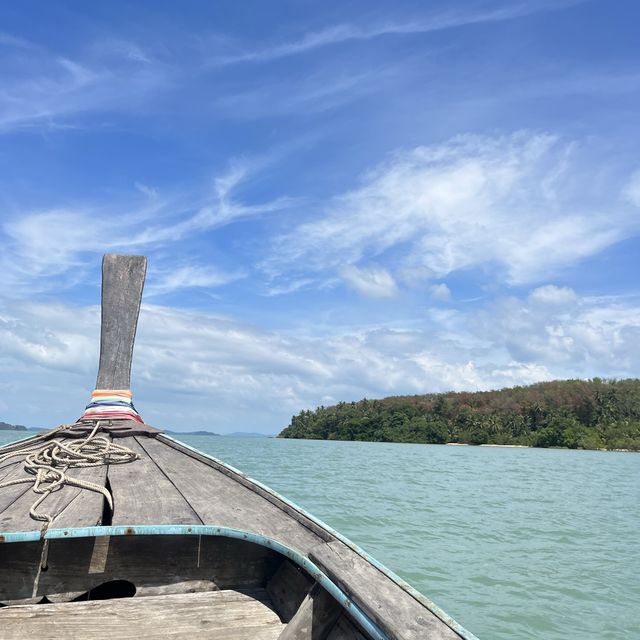 Island Escape by Burasari เกาะมะพร้าวภูเก็ต📍