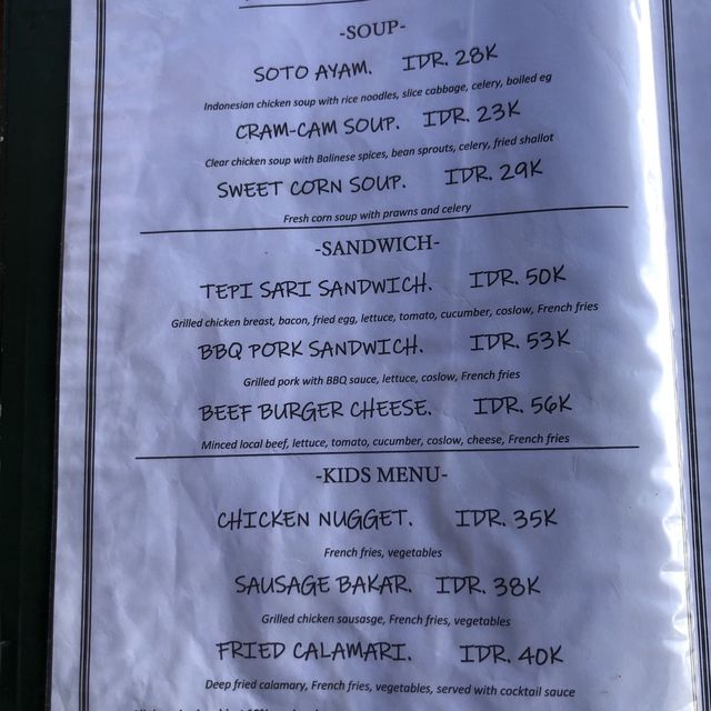 在烏布，吹著微風，看稻田雲影的景觀餐廳Warung Tepi Sari
