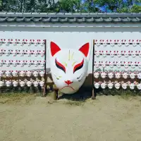 京都のハロウィンはお狐様！英語・中国語・韓国語パンフレットや看板も完備