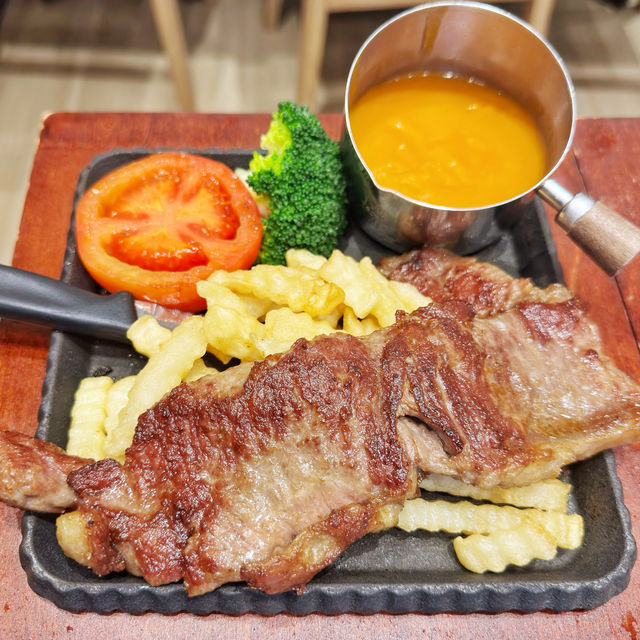 驚喜🧀芝心蝦多士🍞懷舊鐵板🥩扒餐
