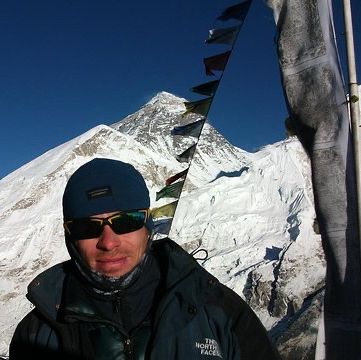 The Ultimate Guide to Trekking Mount Everest
