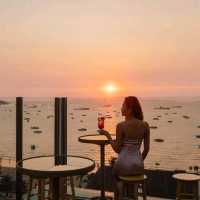 ดินเนอร์สุดโรแมนติก รูฟท็อปสุดชิค วิวทะเลพัทยา