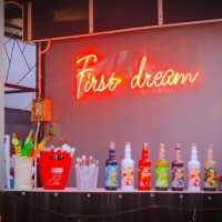 first dream Bar&Restaurant 