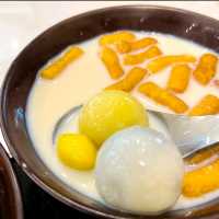 พามาทานขนมหวาน แถวพรานนกตัดใหม่