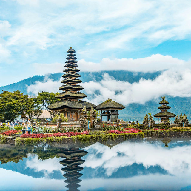 Bali: The Island of Gods and Enchanting Experiences